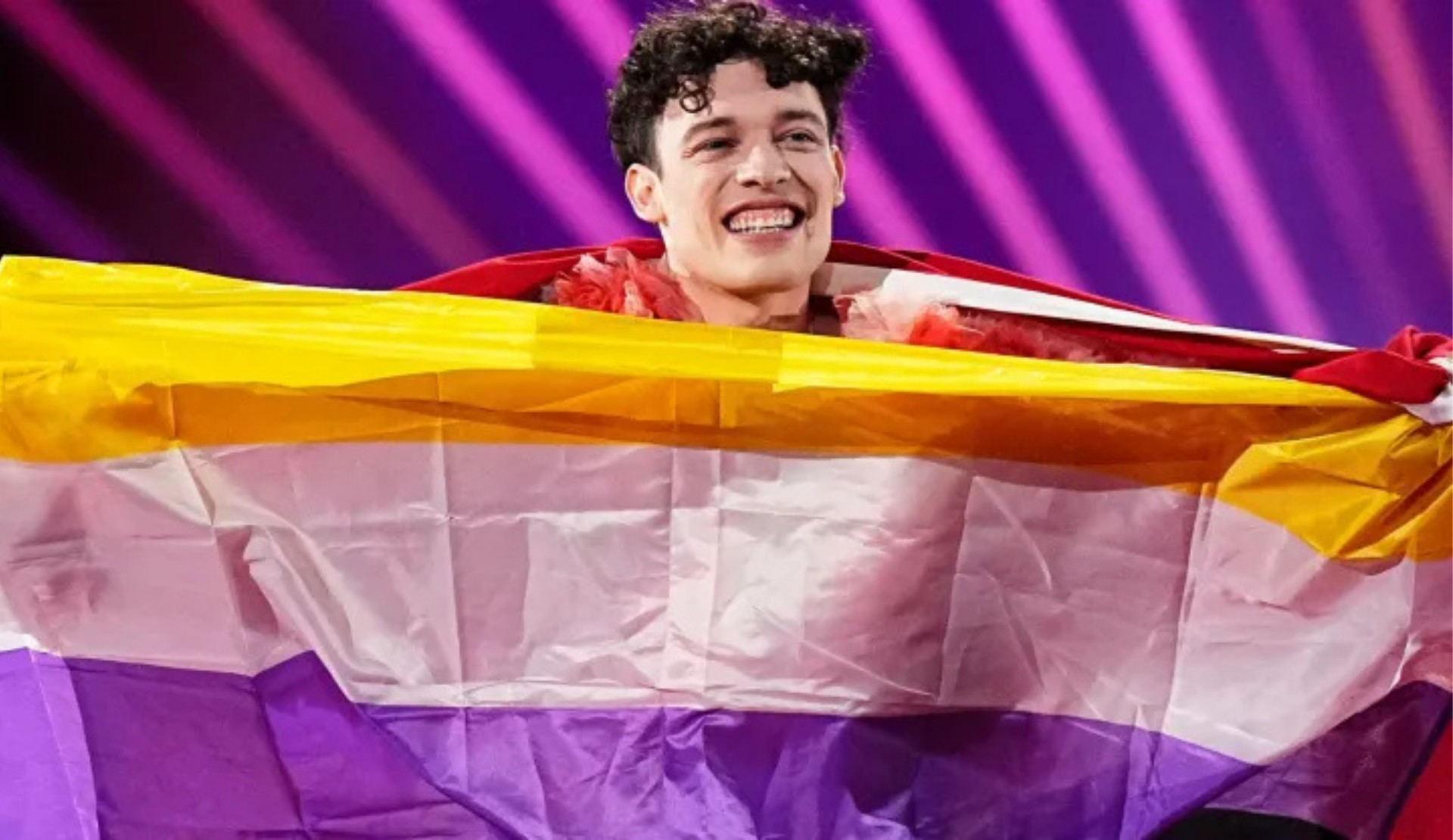 Nemo'dan Eurovision'a tepki: “Avrupa'daki en kuir şey olarak tanınıp sonra da 'Onur bayraklarına izin vermiyoruz' diyemezsiniz” Kaos GL - LGBTİ+ Haber Portalı