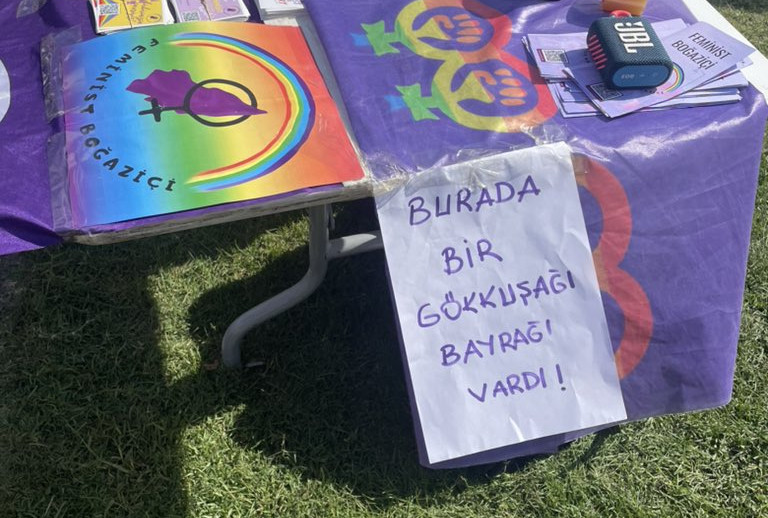 ÖGB ve sivil polis Boğaziçi’nde gökkuşağı bayrağını “yasaklı” ilan etti | Kaos GL - LGBTİ+ Haber Portalı Haber