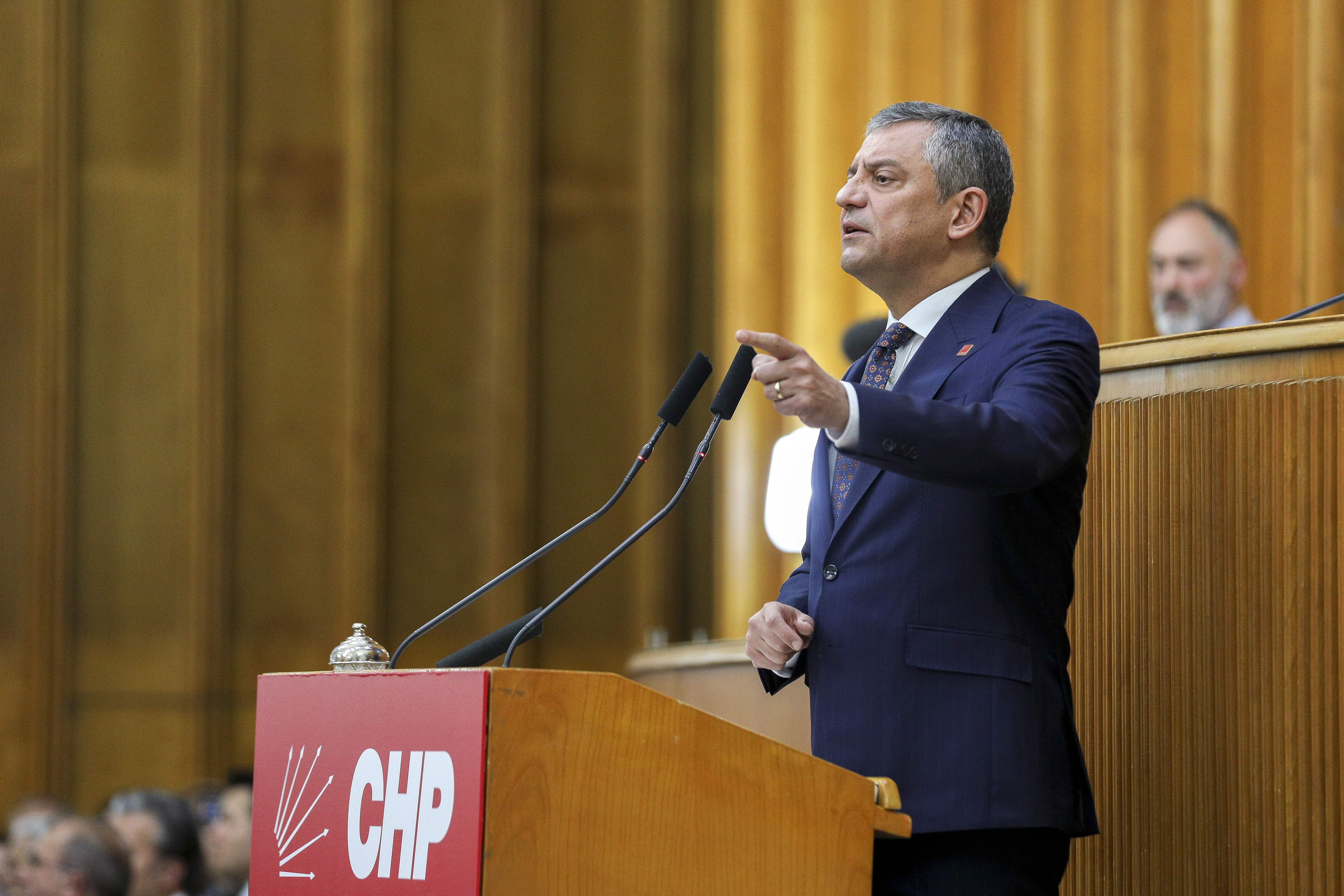 Özgür Özel’den İstanbul Sözleşmesi sözü: "Meclis’e sevk ettiğimiz ilk anlaşma, İstanbul Sözleşmesi’ne geri dönülmesi anlaşması olacak" | Kaos GL - LGBTİ+ Haber Portalı Haber
