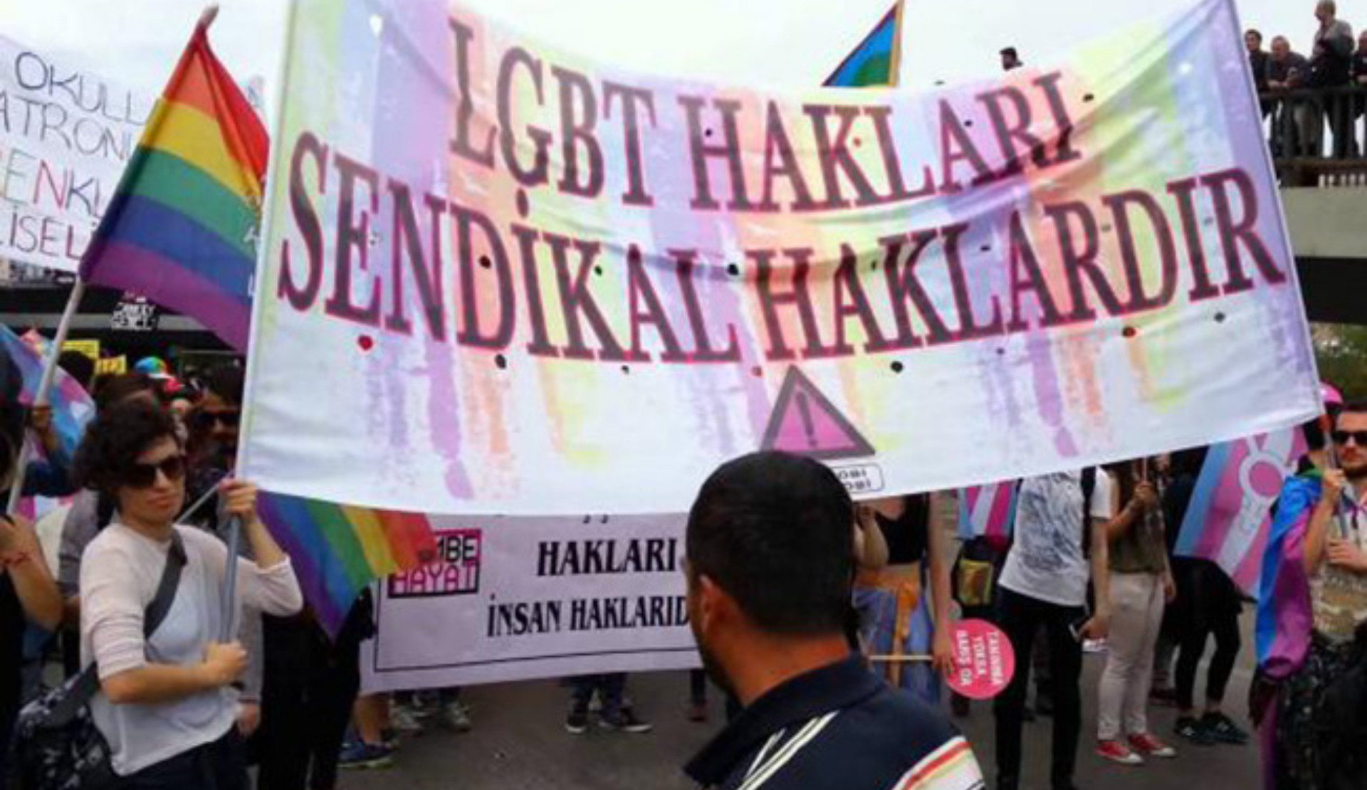Pembe Yakalılar: “LGBTİ+ işçilerin yaşadığı ayrımcılık görünmez kılınıyor” | Kaos GL - LGBTİ+ Haber Portalı Haber
