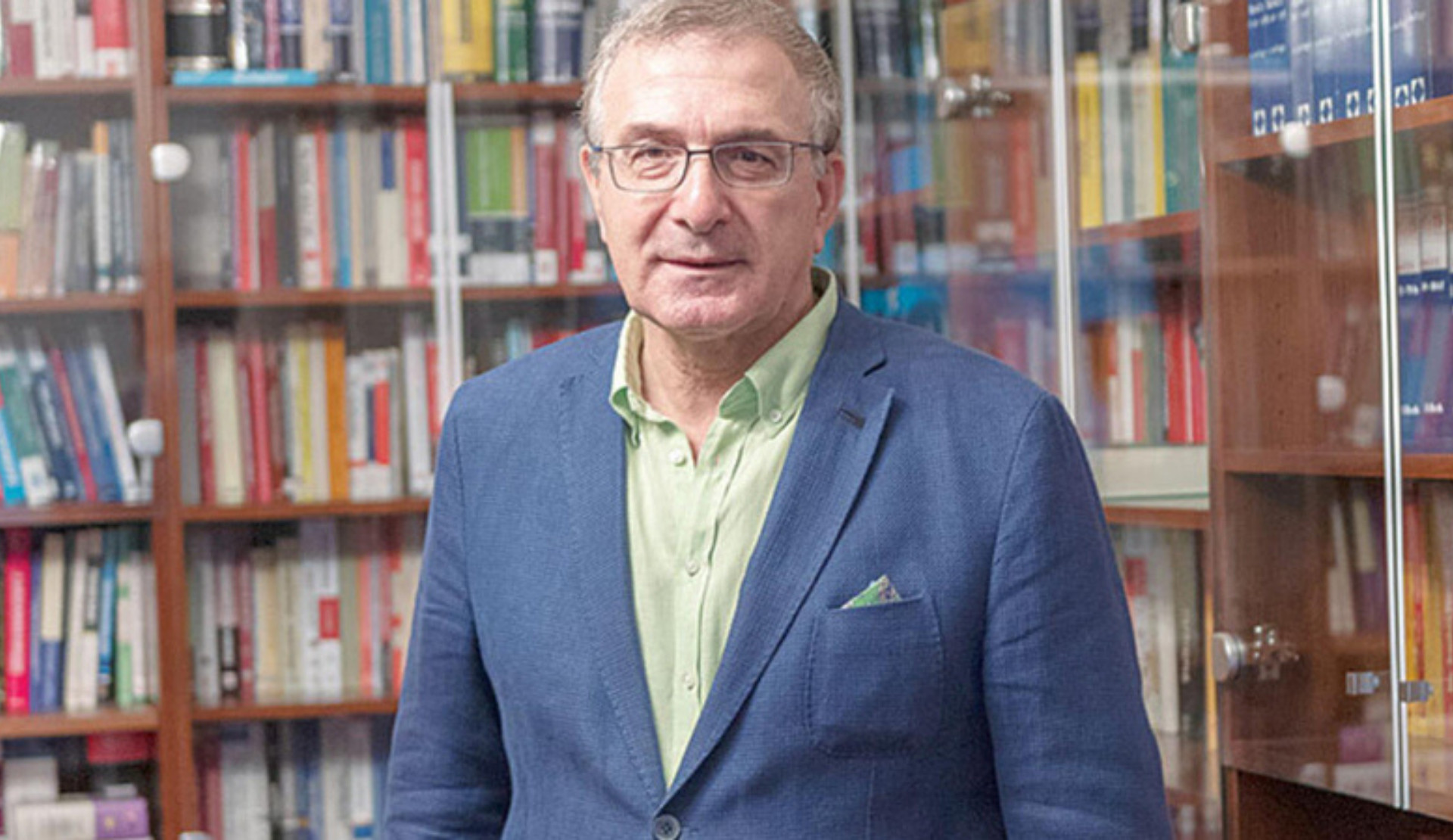 Prof. Dr. Adem Sözüer: “İnsanların cinsel yönelimi ve kimliği üzerine yeni yasalar yapmanın aileyi korumakla ilgisi yoktur” | Kaos GL - LGBTİ+ Haber Portalı Haber