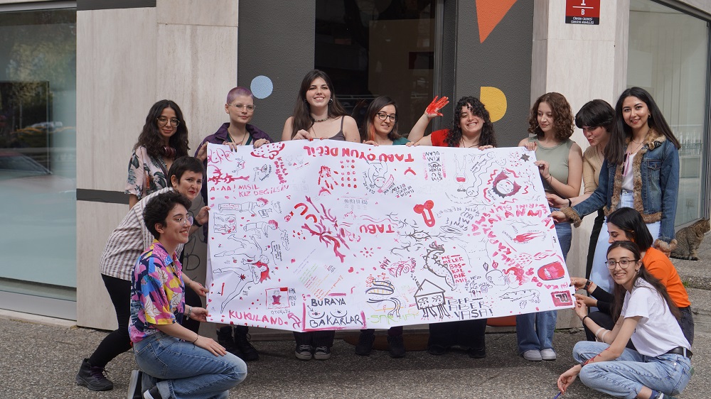 Queer çizgiler Aşkınlık’la buluştu Kaos GL - LGBTİ+ Haber Portalı