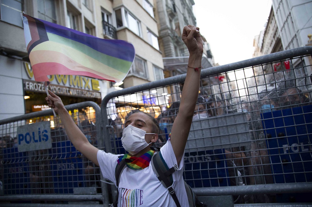 Rights violations against LGBTI+ persons in January: “Year of the Family” that brings discrimination Kaos GL - News Portal for LGBTI+