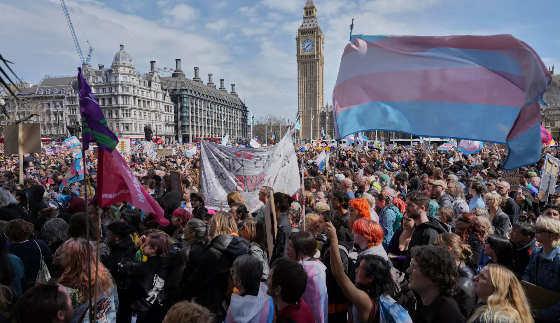 Rus petrolü gelirleri, Orbán üzerinden Britanya’daki trans karşıtı hareketlere akıtılıyor | Kaos GL - LGBTİ+ Haber Portalı Haber