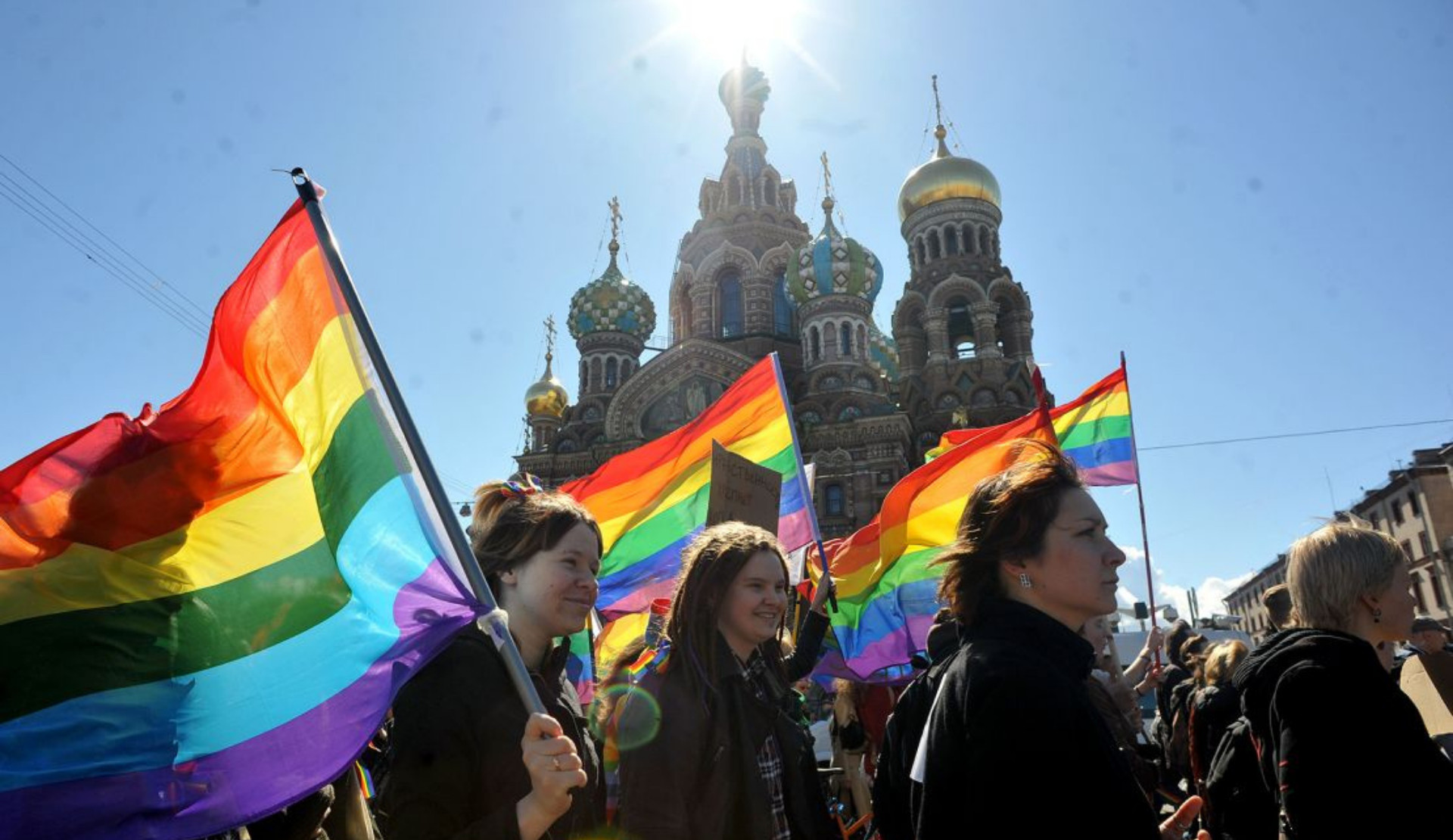 Rusya’da internet yasakları LGBTİ+ sansürünü derinleştiriyor: “Hükümetin yapmaya çalıştığı şey, LGBTİ+’ları toplumdan silmek” | Kaos GL - LGBTİ+ Haber Portalı Haber