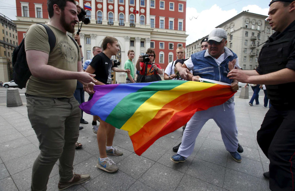 Rusya’da LGBTİ+’lara yönelik ayrımcılığı genişleten teklif yasalaştı!     | Kaos GL - LGBTİ+ Haber Portalı
