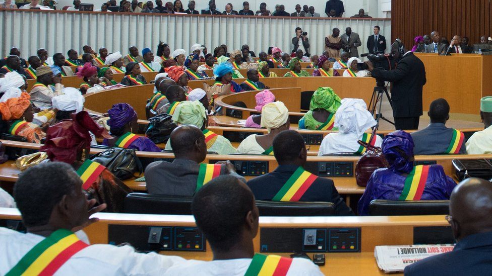 Senegal milletvekillerinden geri adım Kaos GL - LGBTİ+ Haber Portalı