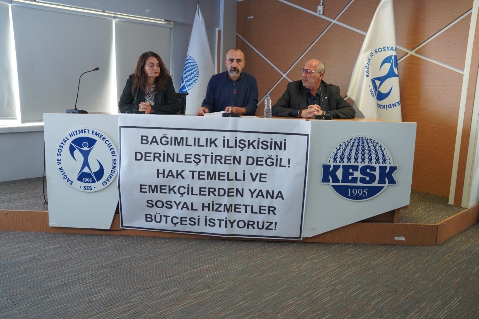 SES’ten Aile Bakanlığı bütçesine tepki: "Toplumsal cinsiyet eşitliğinden uzak!" | Kaos GL - LGBTİ+ Haber Portalı Haber