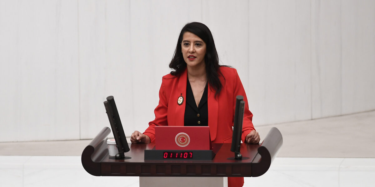 Sevda Karaca yazdı: “Toplumsal tahakkümün yeni evresi: 11. Yargı Paketi” | Kaos GL - LGBTİ+ Haber Portalı Haber