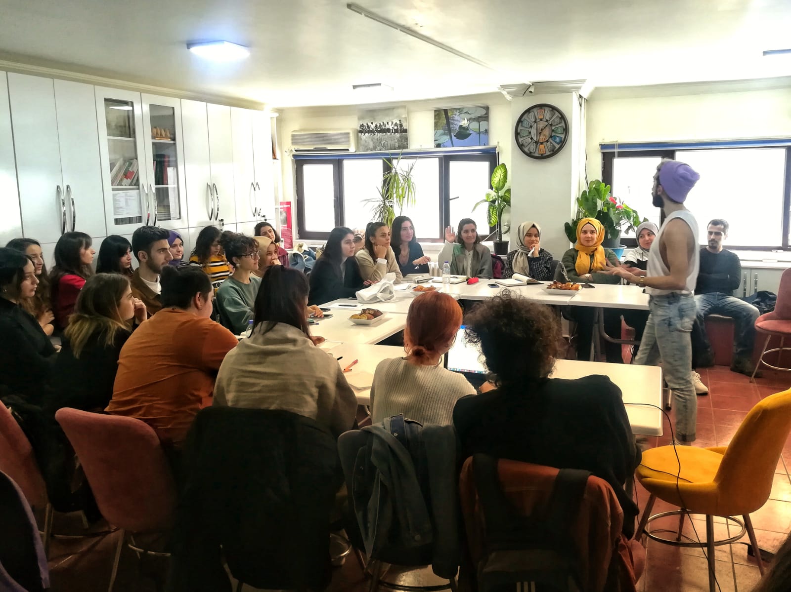 SHUDER LGBTİ+ Hakları Komisyonu’ndan güçlenme atölyesi Kaos GL - LGBTİ+ Haber Portalı