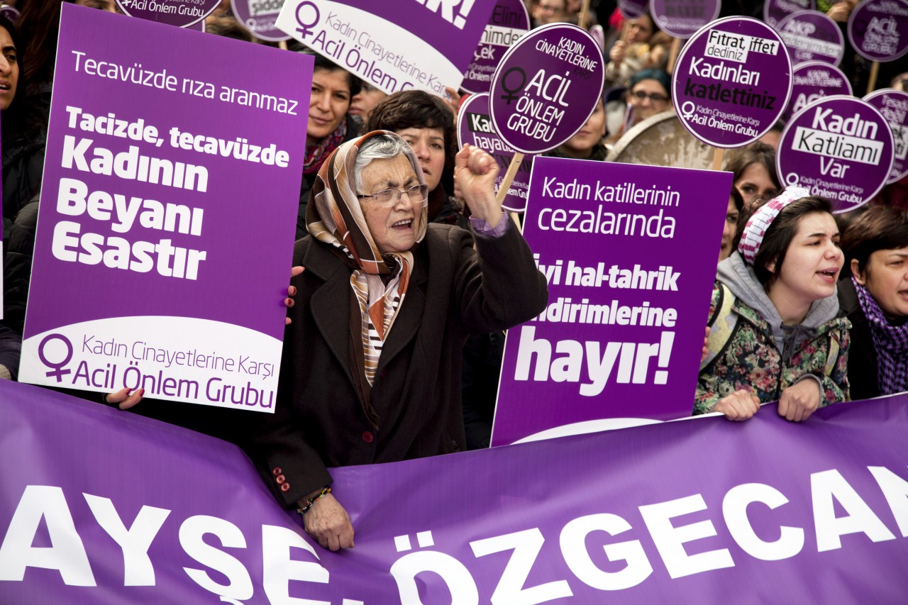 Trans kadına cinsel saldırıda bulunan erkek serbest bırakıldı: “Eril şiddet cesaretlendiriliyor” Kaos GL - LGBTİ+ Haber Portalı