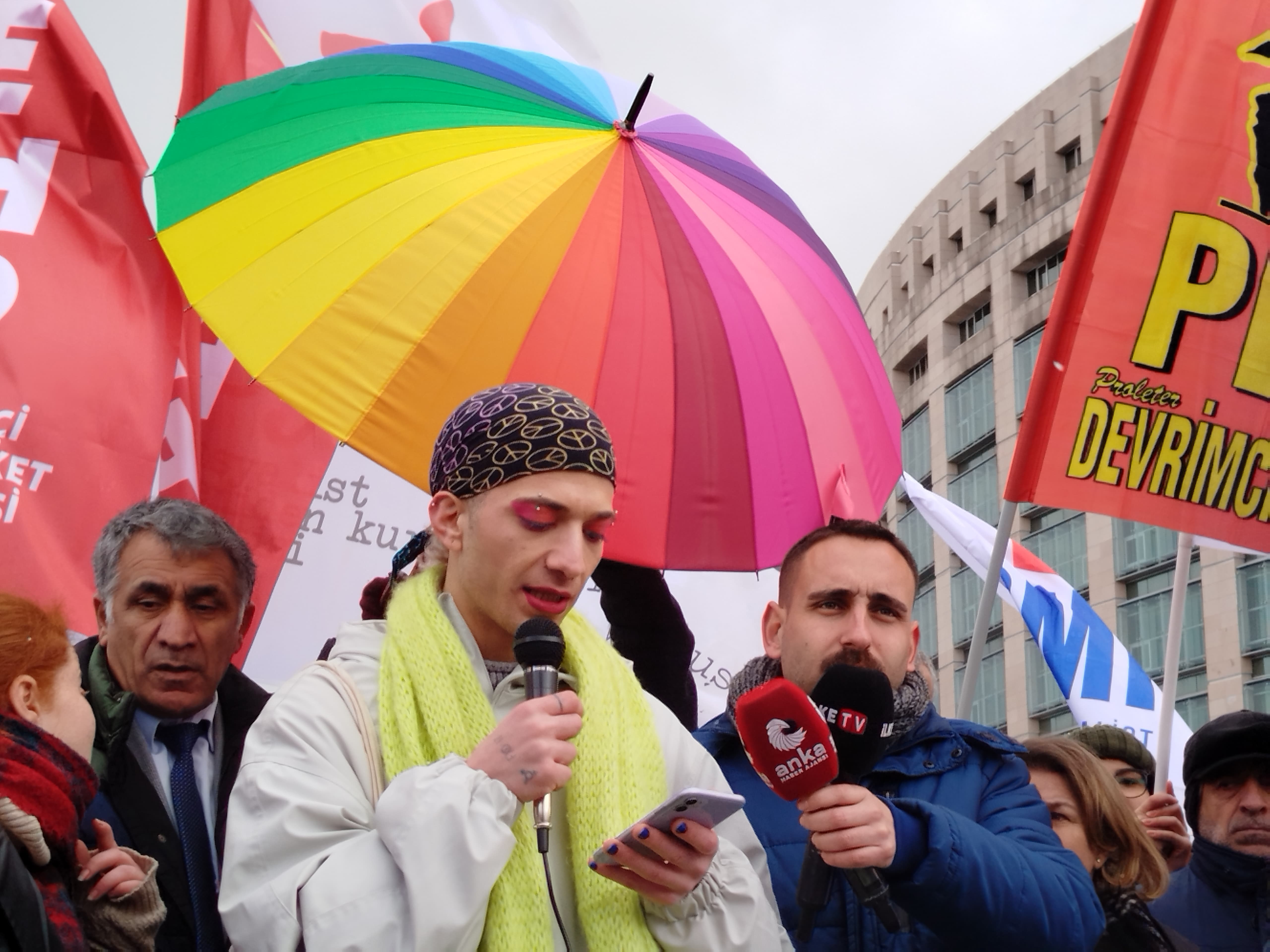 Trans Onur Haftası Komitesi: “Yıldız Tar bir basın emekçisidir, özgür basın asla susmayacak” Kaos GL - LGBTİ+ Haber Portalı