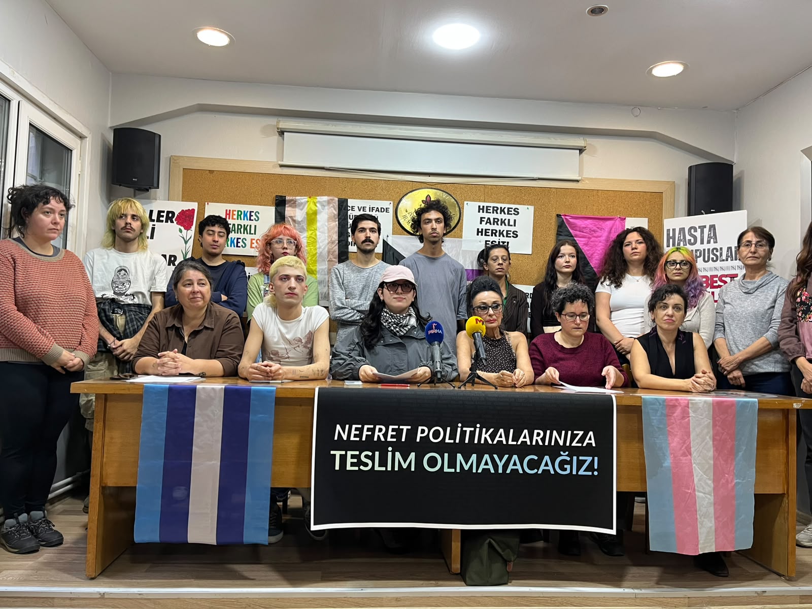 Trans Pride’dan “Ailem Güvende” operasyonlarına tepki: “Transların özgürlüğü hepimizin özgürlüğüdür” Kaos GL - LGBTİ+ Haber Portalı
