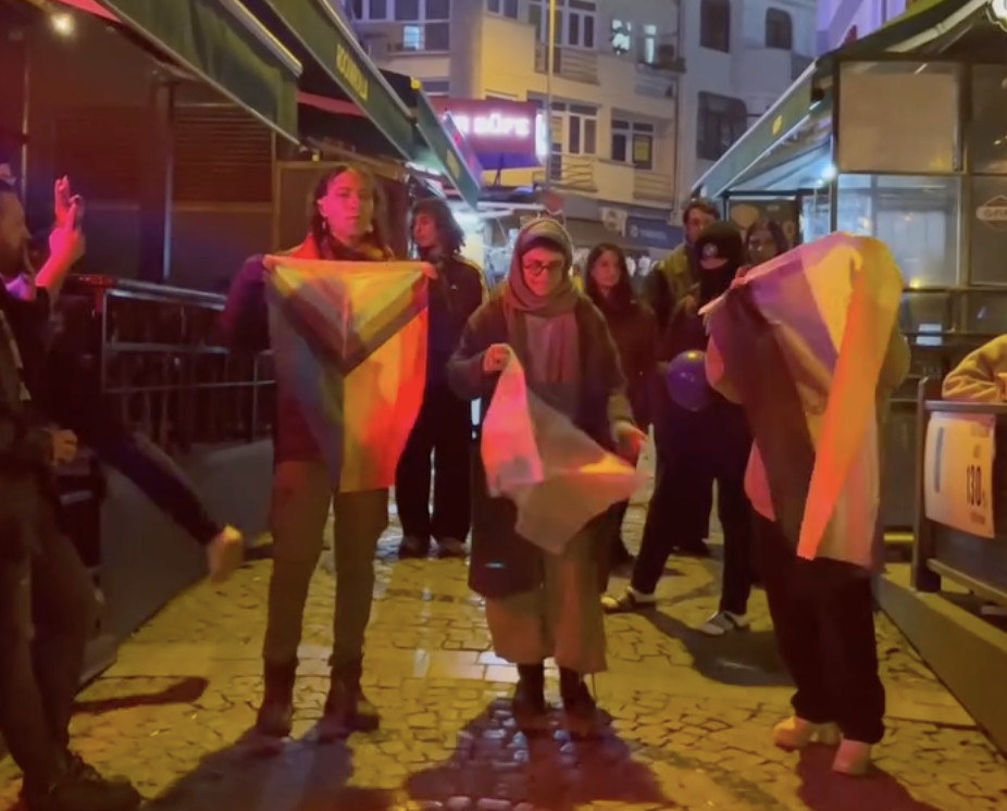 Trans Pride İstanbul: “Kendimiz olarak yaşamak, ecelimizle ölmek istiyoruz” | Kaos GL - LGBTİ+ Haber Portalı Haber