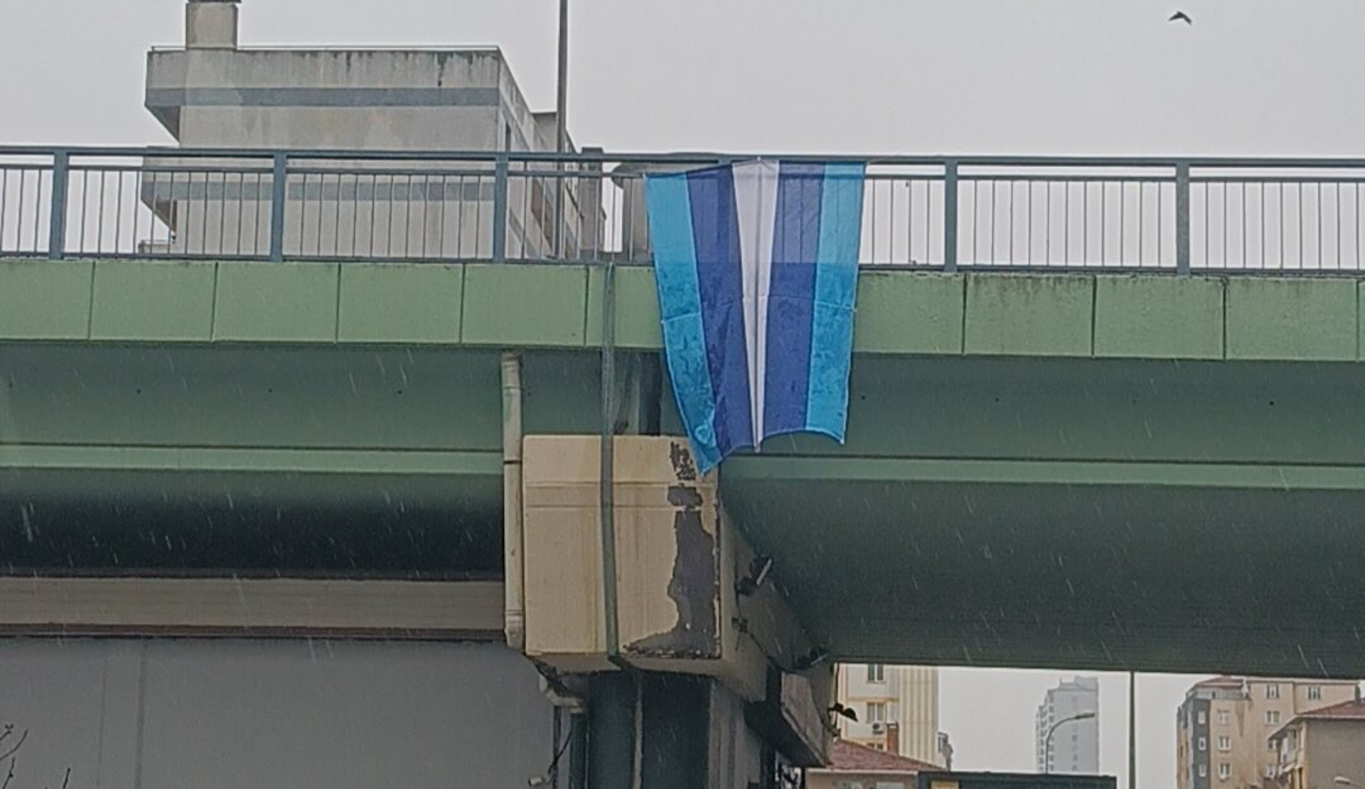 Trans Pride, Trans Görünürlük Günü’nde Kartal’dan seslendi: “Poyraz’ı unutturmayacağız” Kaos GL - LGBTİ+ Haber Portalı