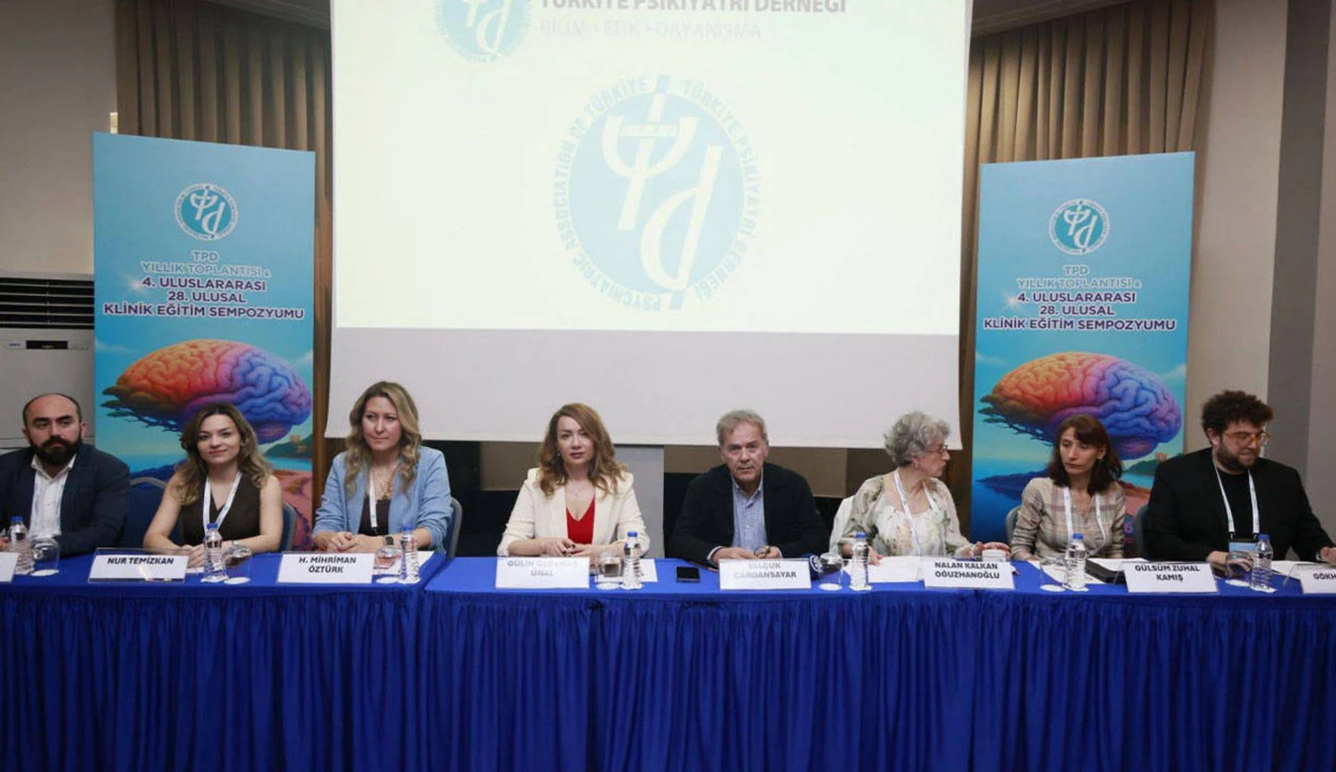 Türk Psikiyatri Derneği: "Türkiye, LGBTİ+'ların sağlık hizmetlerine erişimi açısından giderek gerileyen bir konuma sürükleniyor" | Kaos GL - LGBTİ+ Haber Portalı Haber