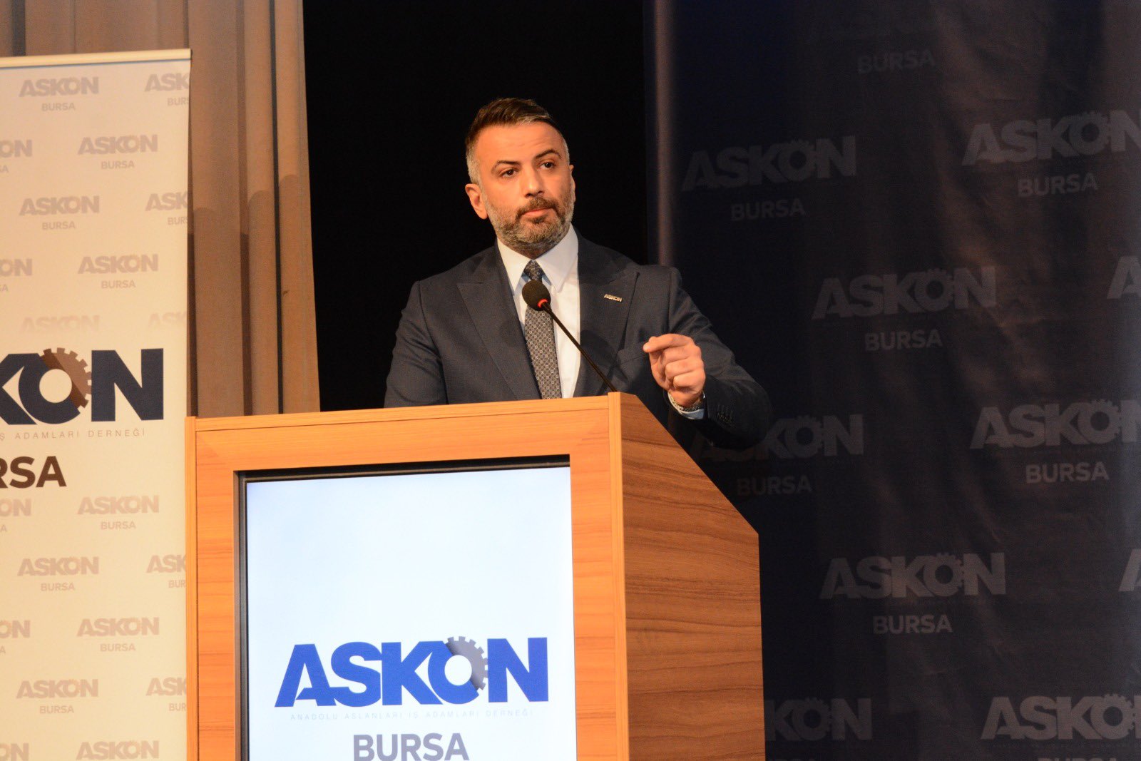 TÜSİAD’ın anmadığı “LGBT”, Anadolu Aslanları’nın ağzında küfre dönüşüyor Kaos GL - LGBTİ+ Haber Portalı