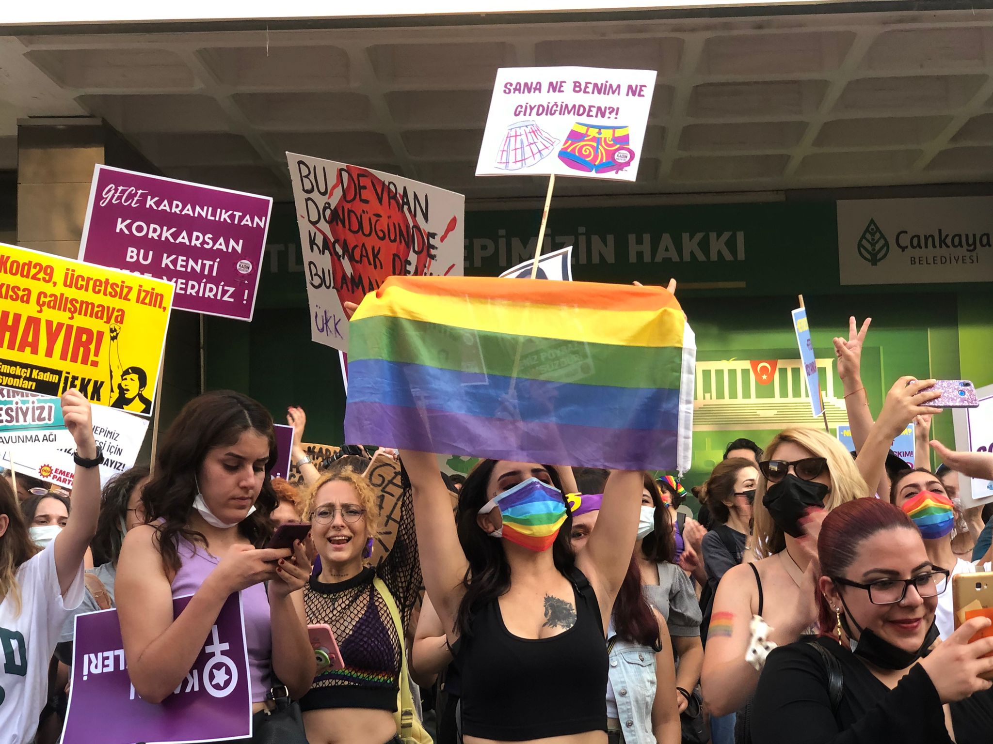 Yasemin Bahar’ın objektifinden Ankara'da İstanbul Sözleşmesi eylemi Kaos GL - LGBTİ+ Haber Portalı
