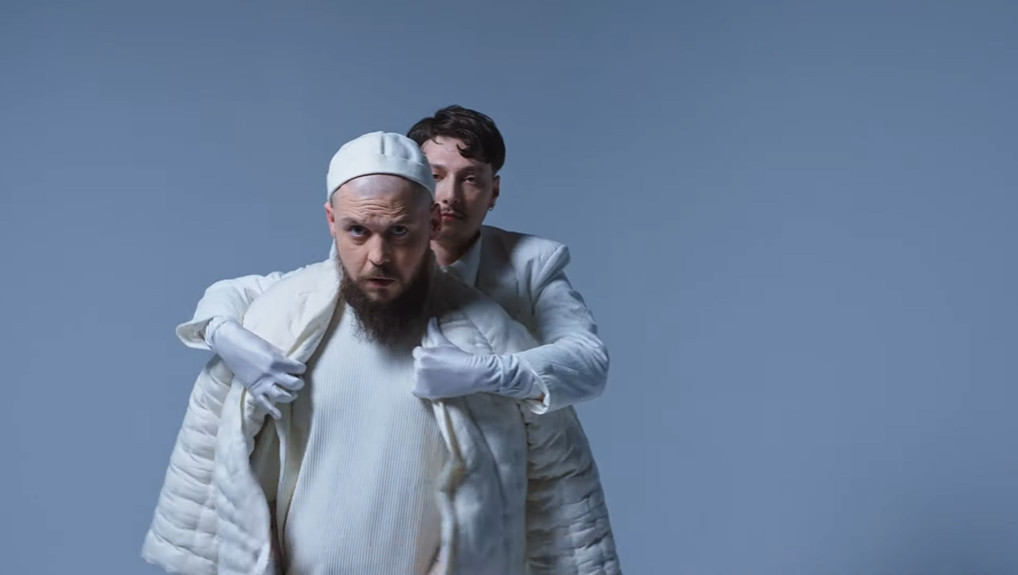 “Yeni İlahiler” klibiyle yayında | Kaos GL - LGBTİ+ Haber Portalı