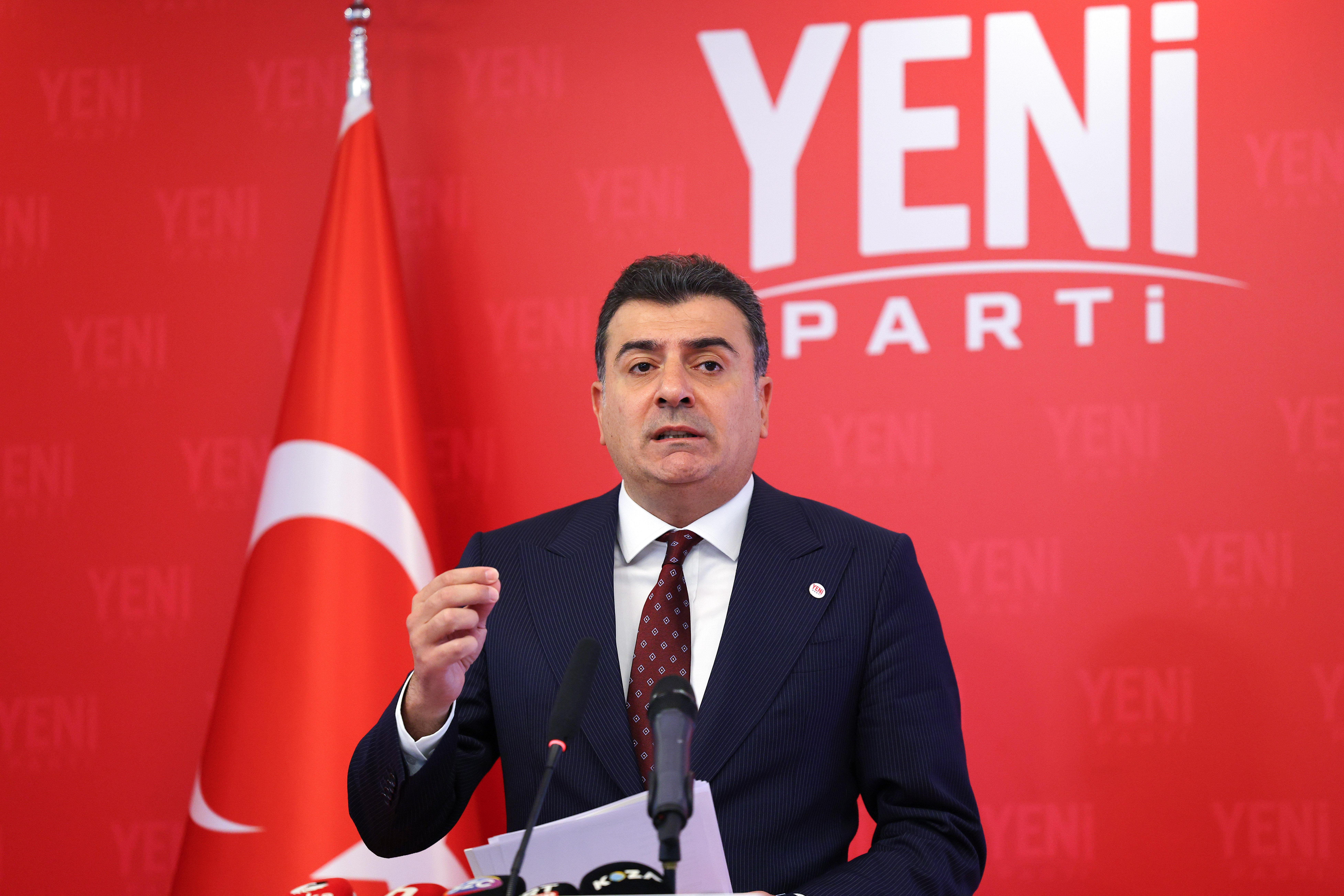 YENİ Parti Sözcüsü Zeynel Emre: "Cinsel yönelimin suç sayıldığı bir sürece doğru gidiyoruz" Kaos GL - LGBTİ+ Haber Portalı