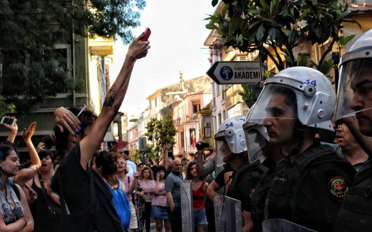 “Yıllar sonra buradaki yargılamalardan utanılacak” Kaos GL - LGBTİ+ Haber Portalı