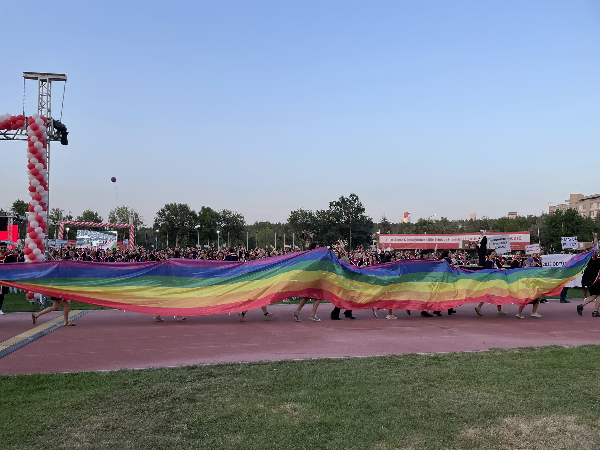 Gökkuşağından bir bayrak meselesi Kaos GL - LGBTİ+ Haber Portalı