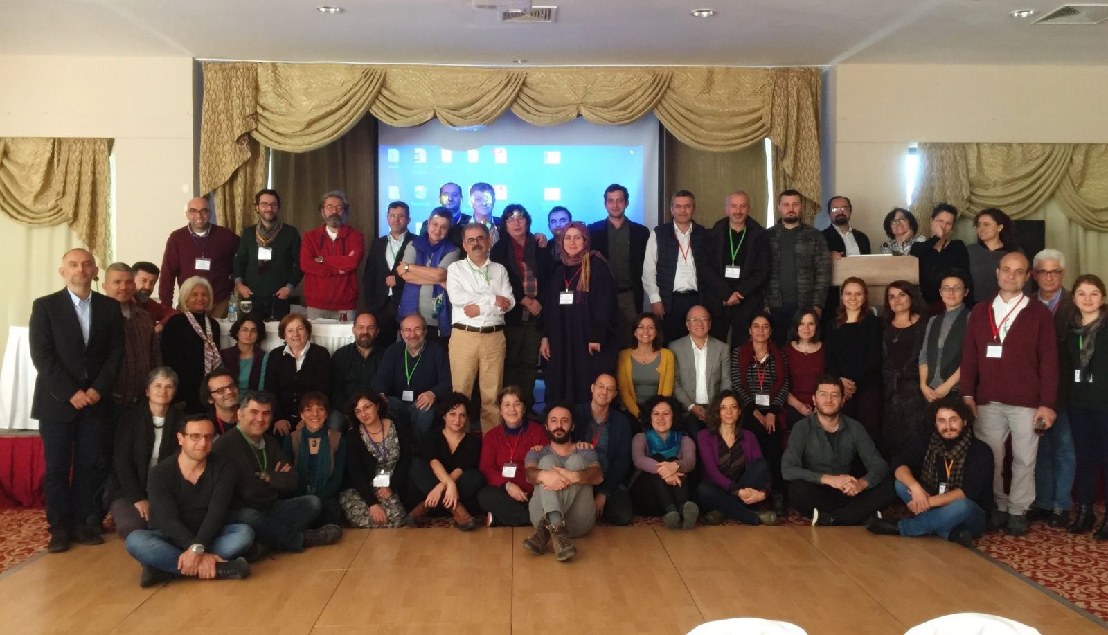 İnsan Hakları Hareketi &lsquo;gerileyen haklar&rsquo;ı tartıştı Kaos GL - LGBTİ+ Haber Portalı