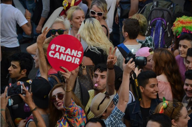 “Psikologlar cinsiyetin ikili sistemle sınırlı olmadığını bilirler” Kaos GL - LGBTİ+ Haber Portalı