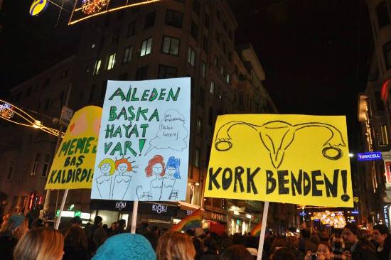 Evli kadının tarihi: Bitmeyen bir abluka inşaatı Kaos GL - LGBTİ+ Haber Portalı