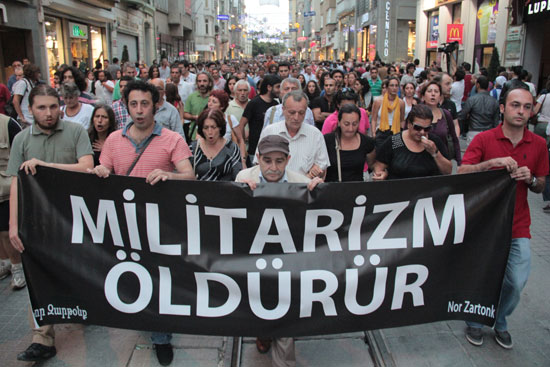 &lsquo;Sevag&rsquo;ın katili tutuklansın!&rsquo; Kaos GL - LGBTİ+ Haber Portalı