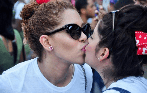 Panama’da LGBTİ+’lar Papa’yı öpüşerek karşıladı Kaos GL - LGBTİ+ Haber Portalı
