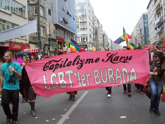 1 Mayıs&rsquo;ta 6 Şehirde Gökkuşağı Bayrağı Dalgalanacak! Kaos GL - LGBTİ+ Haber Portalı