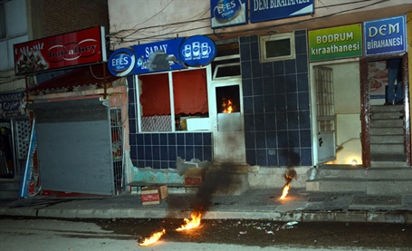 Dersim Roştîya Asmê: Birahanelere Yapılan Saldırı Çete ve Patronlara Yönelik Kaos GL - LGBTİ+ Haber Portalı
