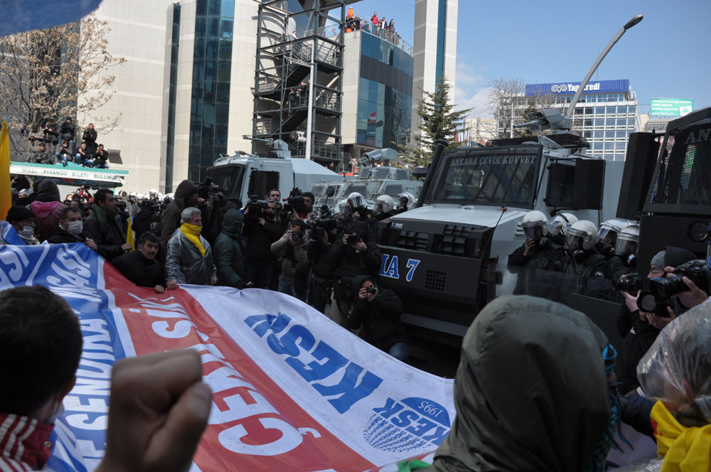KESK Eylemi Gazlı Bitti Kaos GL - LGBTİ+ Haber Portalı