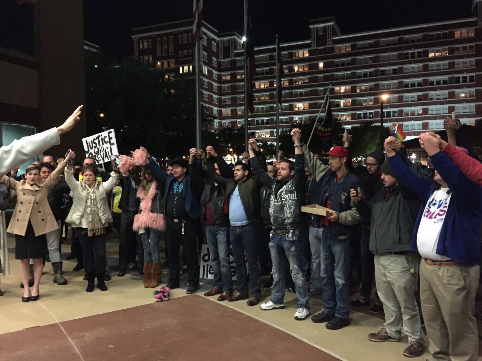 Dallas&rsquo;ta iki ayda 14 gey saldırıya uğradı Kaos GL - LGBTİ+ Haber Portalı