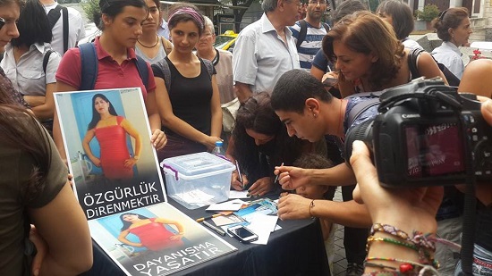 Esra Arıkan ile dayanışmaya! Kaos GL - LGBTİ+ Haber Portalı