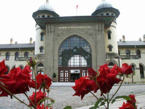 Trakya Üniversitesi Artık Gül Suyu Gibi Kokacak Kaos GL - LGBTİ+ Haber Portalı