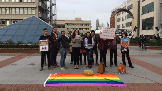 Boğaziçi&rsquo;nde kazanım: İlk cinsiyetsiz tuvaletler&rsquo; açıldı Kaos GL - LGBTİ+ Haber Portalı