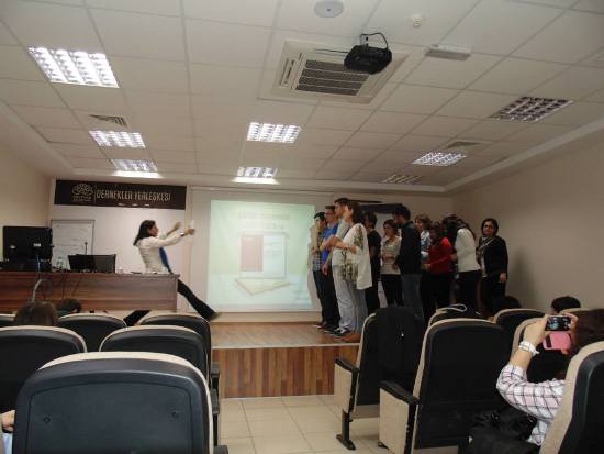 Bursa&rsquo;da Eğitimde Cinsel Yönelim ve Cinsiyet Kimliği Ayrımcılığı Seminer Yapıldı Kaos GL - LGBTİ+ Haber Portalı
