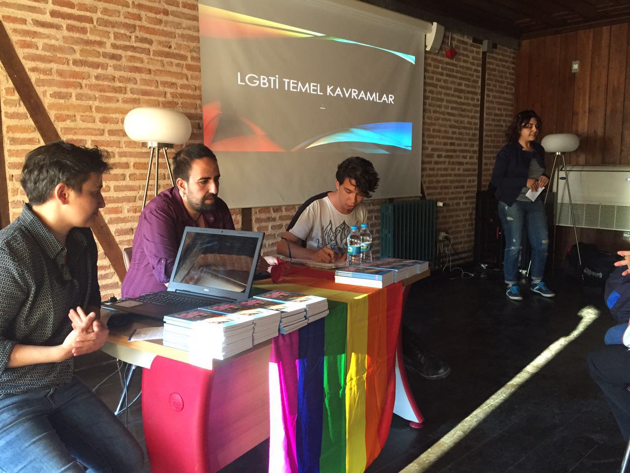Homofobi ve transfobi karşıtı eğitimciler Çanakkale&rsquo;de buluştu Kaos GL - LGBTİ+ Haber Portalı