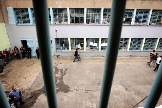 ÇHD Raporu; 500 Öğrenci Cezaevlerinde Kaos GL - LGBTİ+ Haber Portalı