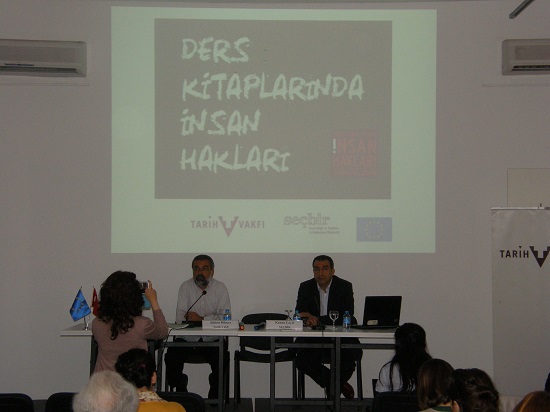 &lsquo;Ders Kitapları Toplumsal Değişimin Gerisinde&rsquo; Kaos GL - LGBTİ+ Haber Portalı