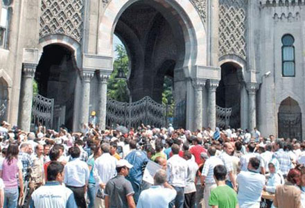 Kampüsteki Sivil Polisin Adı Konuyor! Kaos GL - LGBTİ+ Haber Portalı