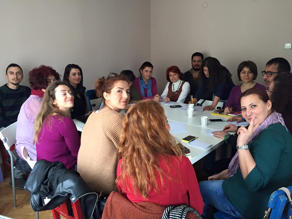 &lsquo;Müfredatta heteroseksizm en çok sosyal bilimlerde görülüyor&rsquo; Kaos GL - LGBTİ+ Haber Portalı