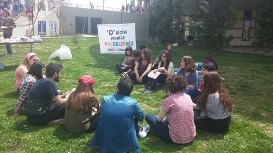 Kocaeli Üniversitesi&rsquo;nde o biçim&rsquo; piknik düzenlendi Kaos GL - LGBTİ+ Haber Portalı