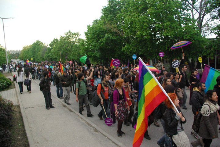 "Burada Transları İstemiyoruz!" - Transfobi Yeniden Kaos GL - LGBTİ+ Haber Portalı