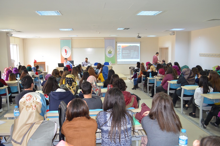 Neden &rsquo;LGBTİ ve sosyal hizmet&rsquo; diye bir ders yok? Kaos GL - LGBTİ+ Haber Portalı