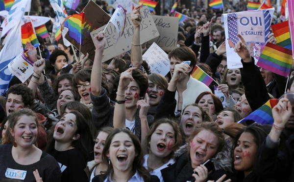 Binlerce İnsan Paris Sokaklarında Evlilik Eşitliği İstedi Kaos GL - LGBTİ+ Haber Portalı