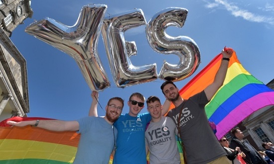 İrlanda&rsquo;da eşcinsel evlilik referandum ile kabul edildi Kaos GL - LGBTİ+ Haber Portalı