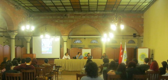Homofobi Karşıtları İstanbul Üniversitesi&rsquo;nde de Buluştu | Kaos GL - LGBTİ+ Haber Portalı Haber